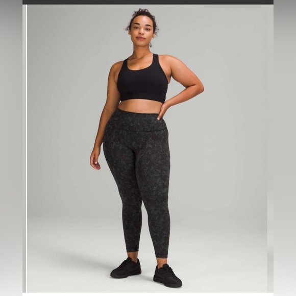 Lululemon Wunder Train High-Rise Tight 25" - Size 18 - Picture 11 of 14